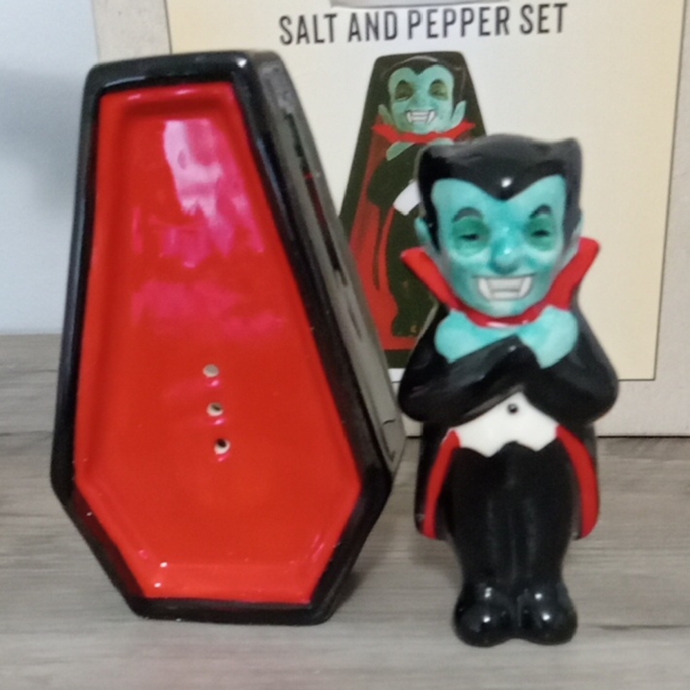 Vampire Salt and Pepper Shaker Set
